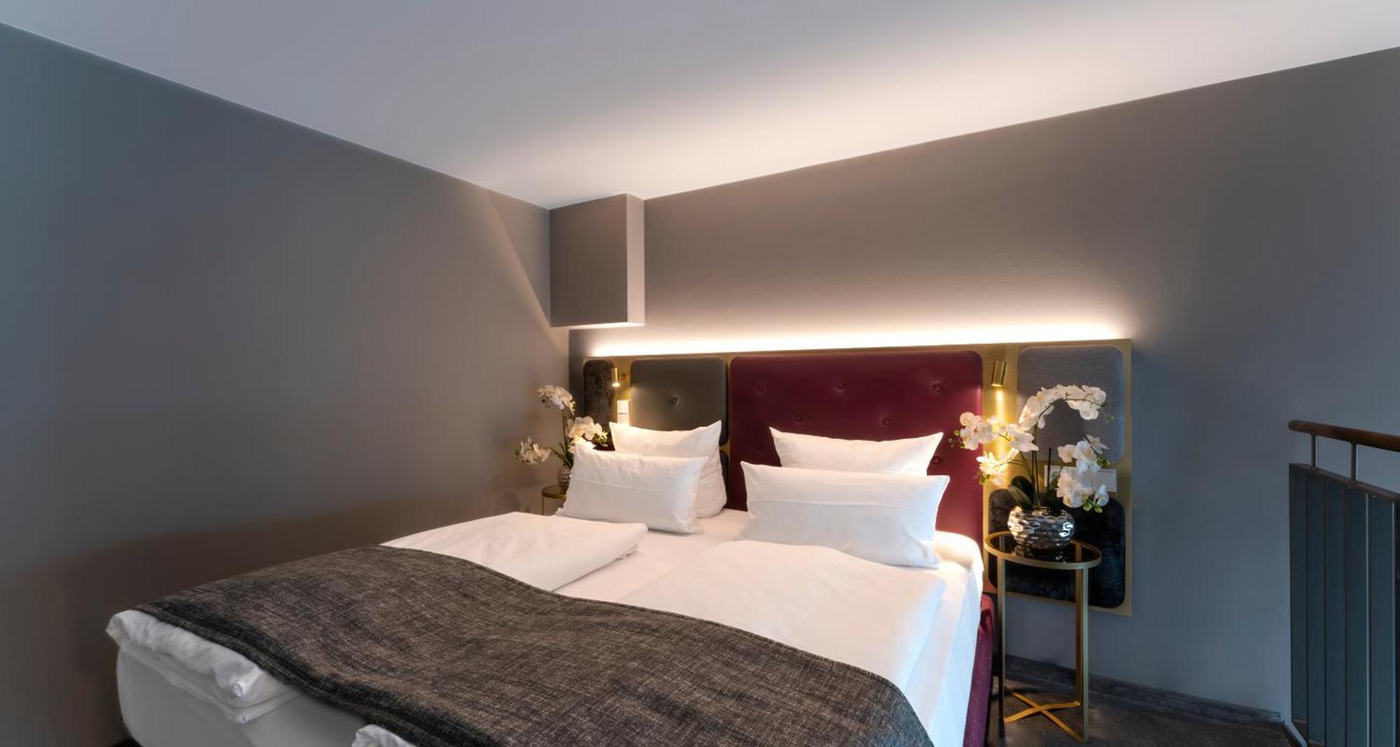 Отель Plaza Premium Muenchen Экстерьер фото
