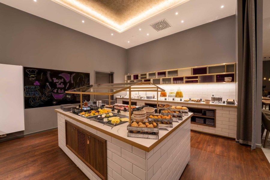 Отель Plaza Premium Muenchen Экстерьер фото