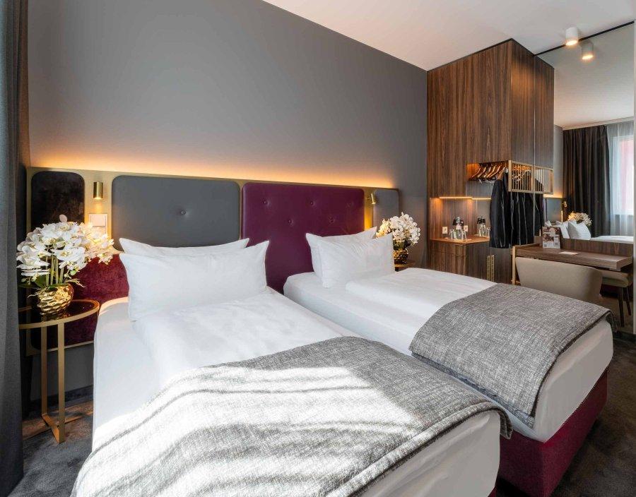Отель Plaza Premium Muenchen Экстерьер фото